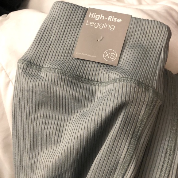 Forever21 Ribbed High Rise Leggings - Picture 3 of 3